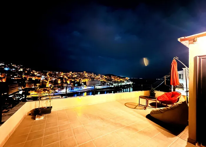 아파트 Castle Hill Rooftop *