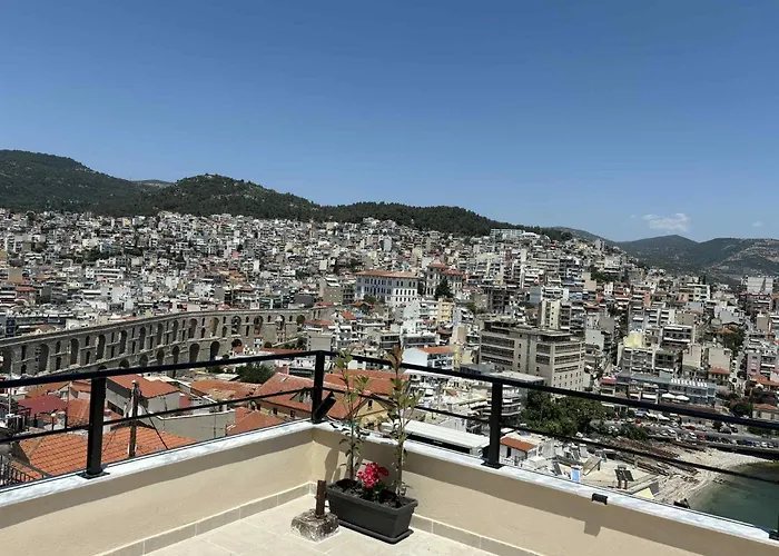Castle Hill Rooftop * 카발라